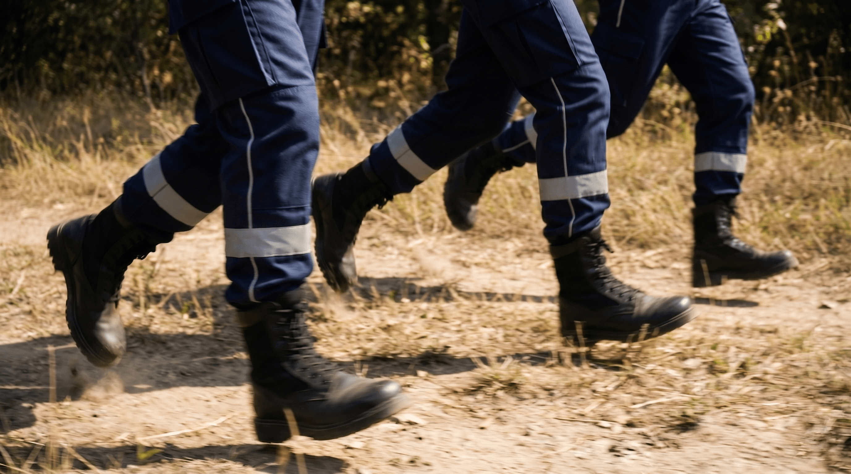 Bénévoles OPSAN en exercice de rusticité — préparation physique et opérationnelle en conditions réelles